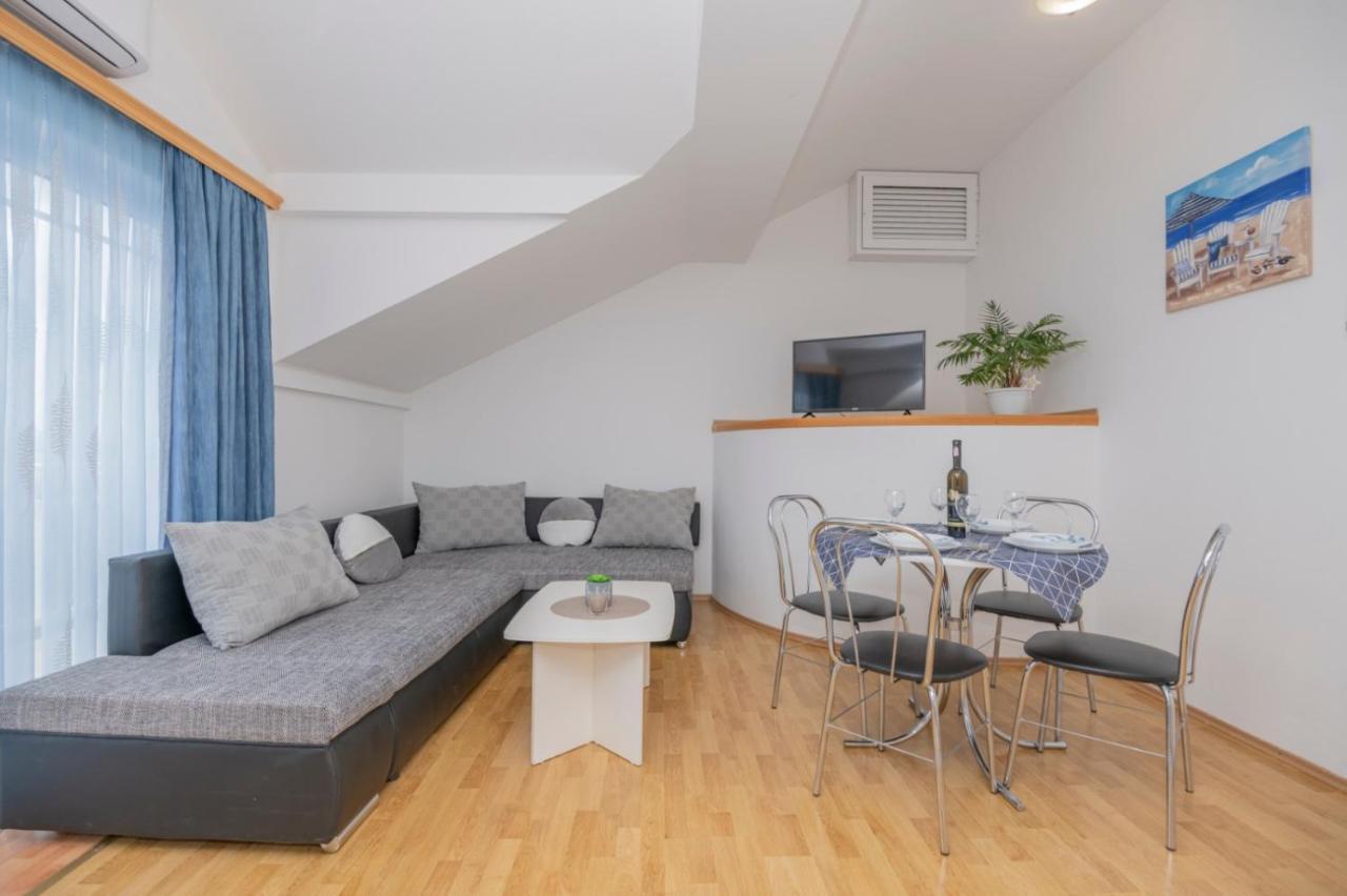 Apartments Zdravka Lokva Rogoznica Buitenkant foto