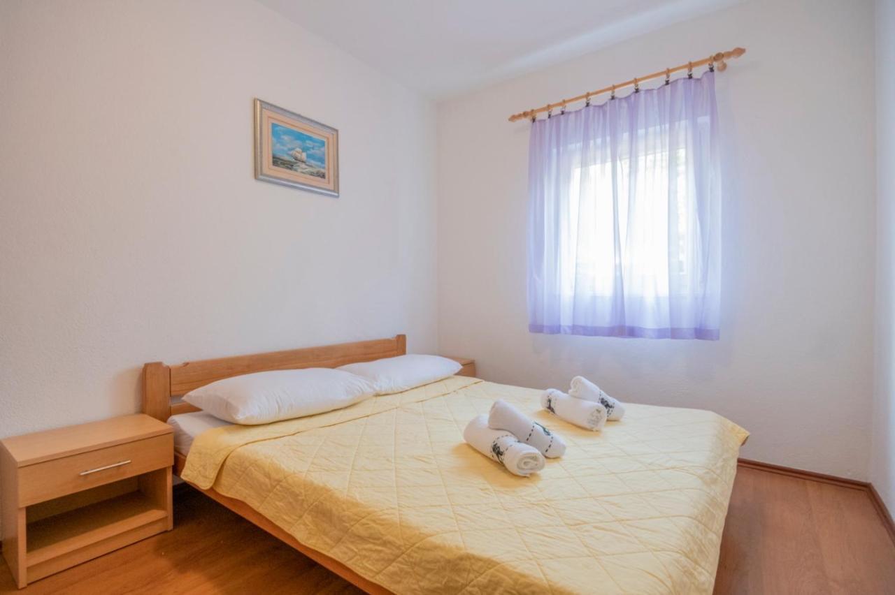Apartments Zdravka Lokva Rogoznica Buitenkant foto