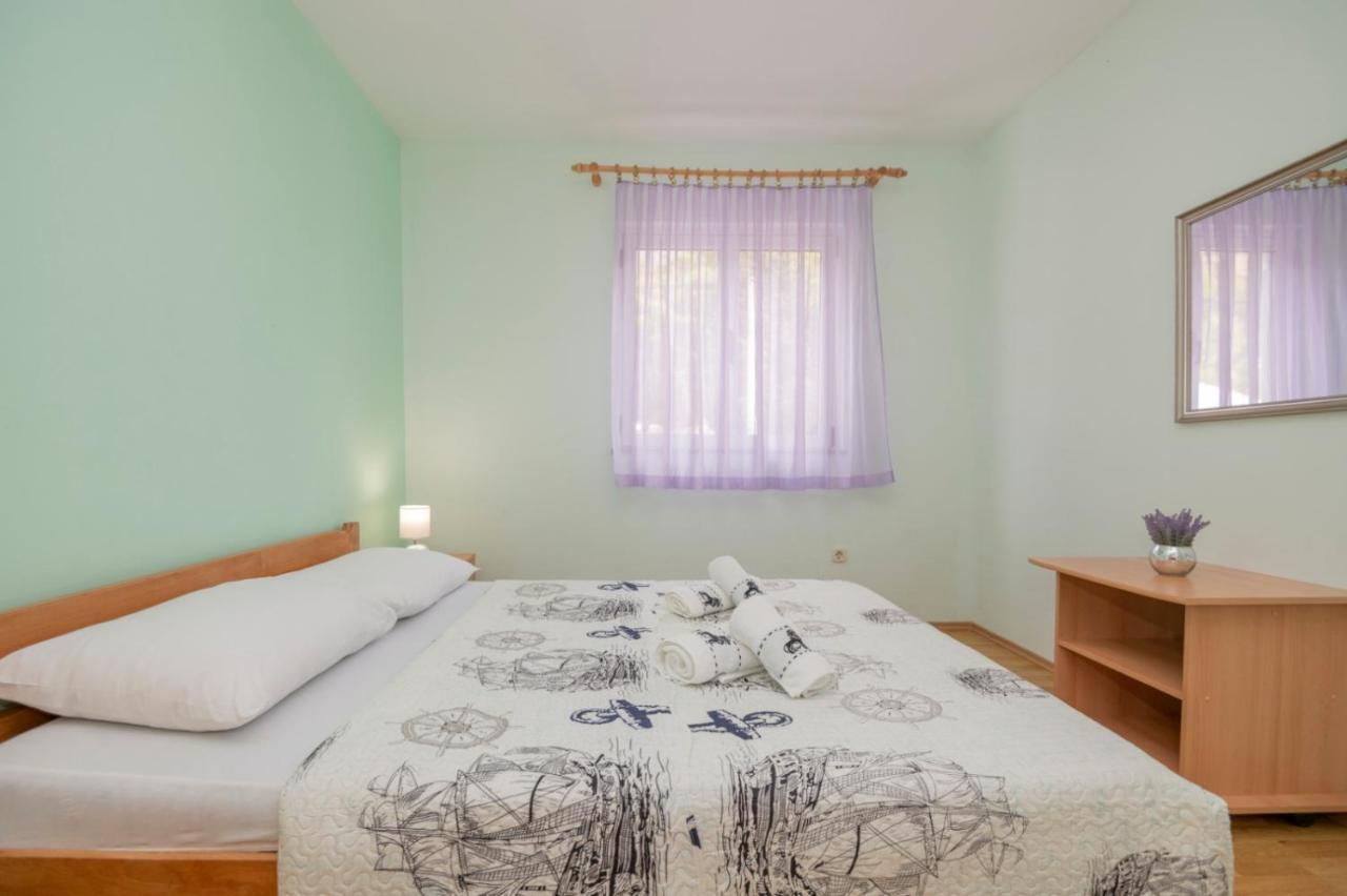 Apartments Zdravka Lokva Rogoznica Buitenkant foto