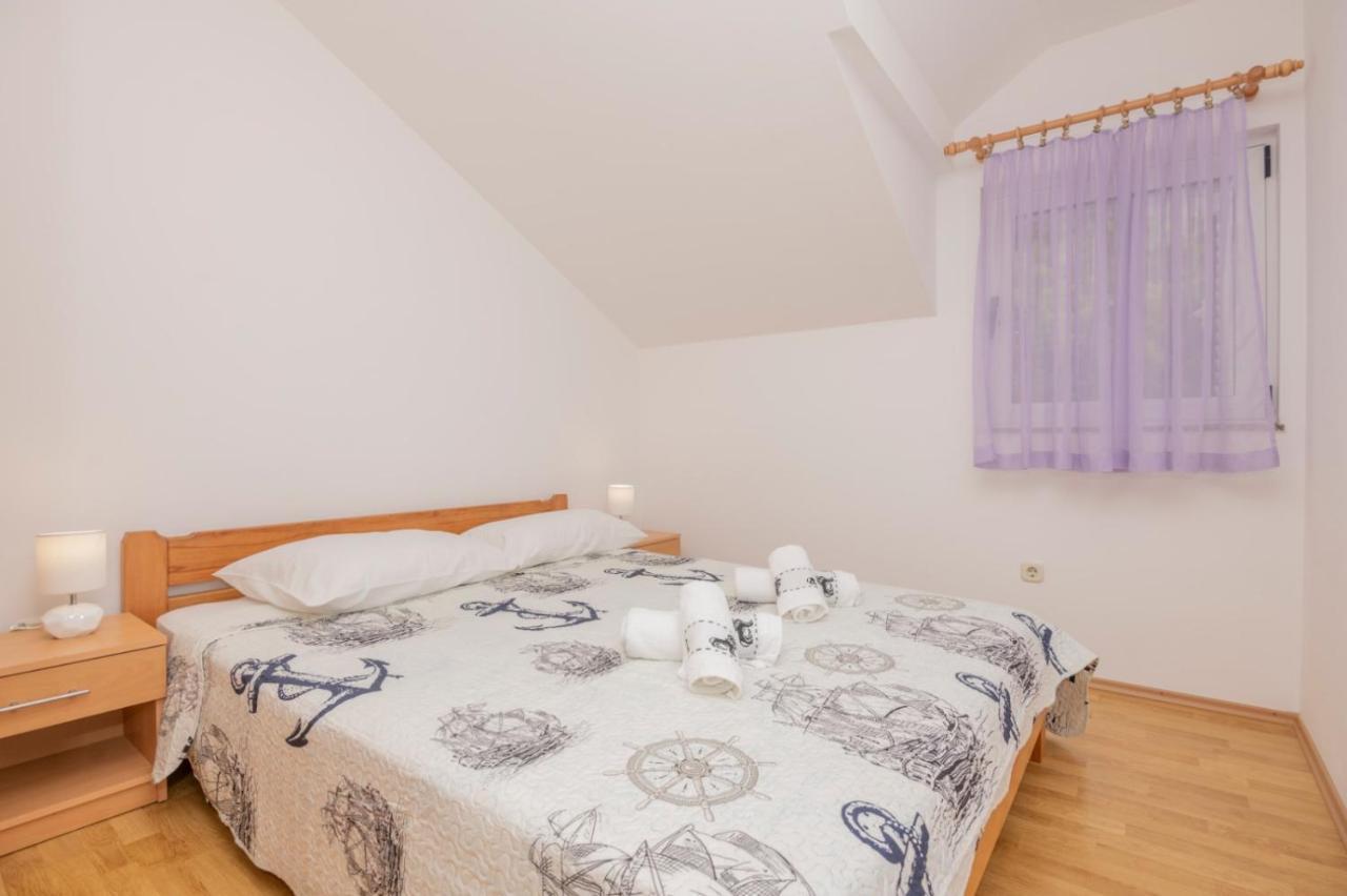 Apartments Zdravka Lokva Rogoznica Buitenkant foto